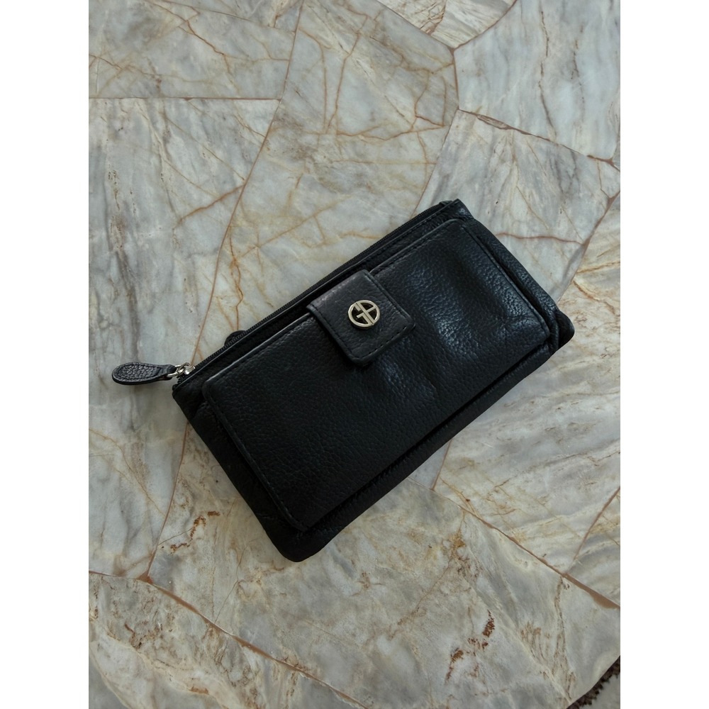 Giani Bernini Black Pebbled Genuine Leather Zip Around Wallet Clutch Silver Tone